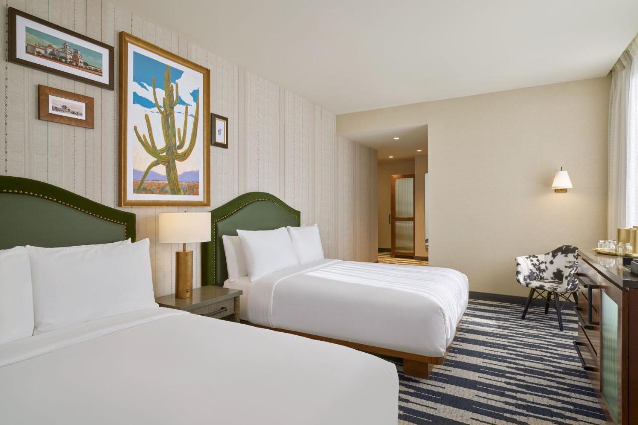 The Leo Kent Hotel, Tucson, A Tribute Portfolio Hotel Bagian luar foto