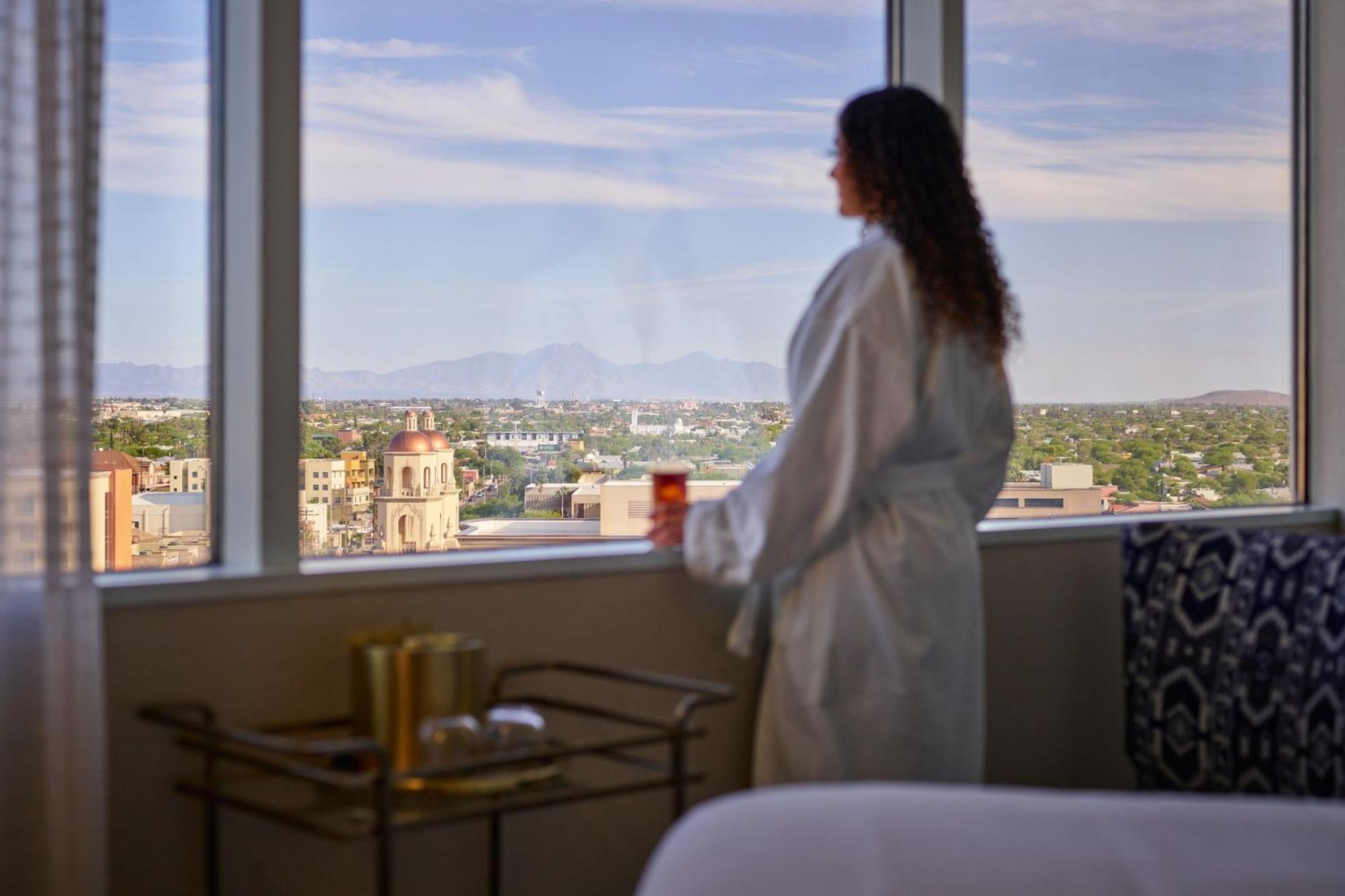 The Leo Kent Hotel, Tucson, A Tribute Portfolio Hotel Bagian luar foto